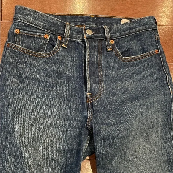 White Oak Cone Denim Levi’s Classic Straight Leg cropped Blue Jeans - Picture 2 of 10